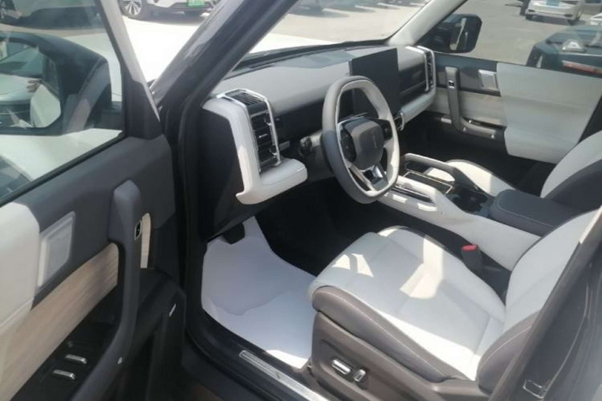 Used iCAR 03 2024 472km Four-Wheel Drive Long-Range Version Driver Seat