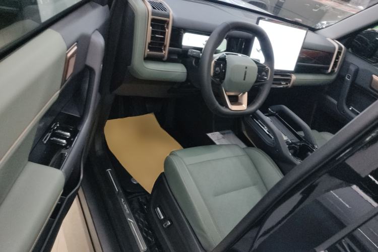 Used iCAR 03 2024 472km Four-Wheel Drive Long-Range Version Driver Seat