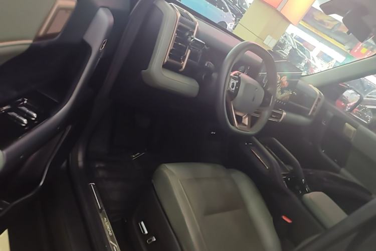 Used iCAR 03 2024 501km Two-Wheel Drive Long-Range Version Driver Seat