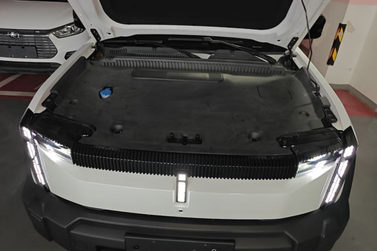 Used iCAR 03 2024 501km Four-wheel Drive Long-range Intelligent Driving Edition Engine Bay