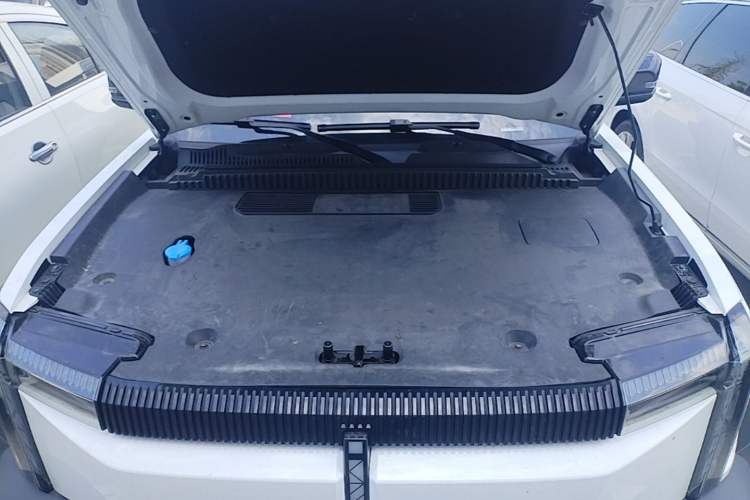 Used iCAR 03 2024 501km Range Two-Wheel Drive Long-Range Smart Trend Edition Engine Bay