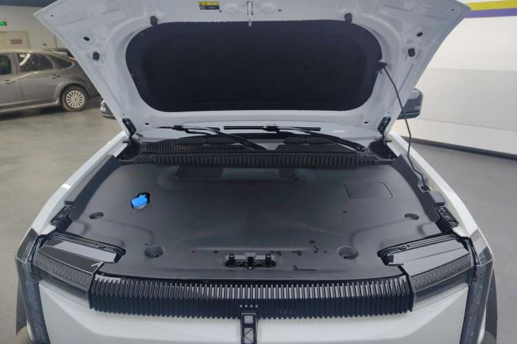 Used iCAR 03 2024 501km Two-Wheel Drive Long-Range Version Engine Bay