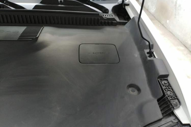 Used iCAR 03 2024 501km Four-wheel Drive Long-range Intelligent Driving Edition Engine Bay Left