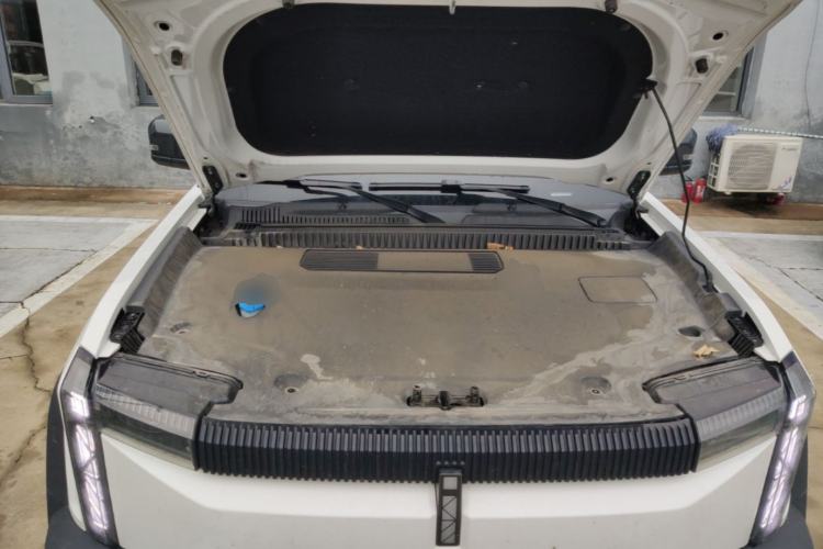 Used iCAR 03 2024 401km Two-Wheel Drive Standard Advanced Version Engine Bay