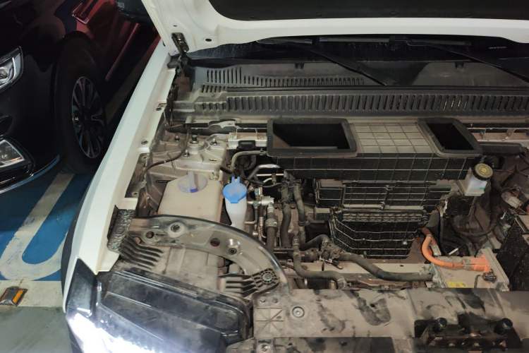 Used iCAR 03 2024 472km Four-Wheel Drive Long-Range Version Engine Bay Right