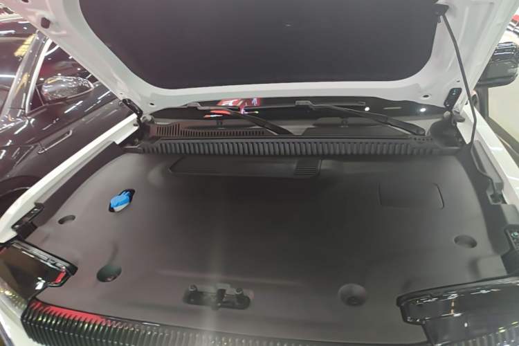 Used iCAR 03 2024 501km Two-Wheel Drive Long-Range Version Engine Bay