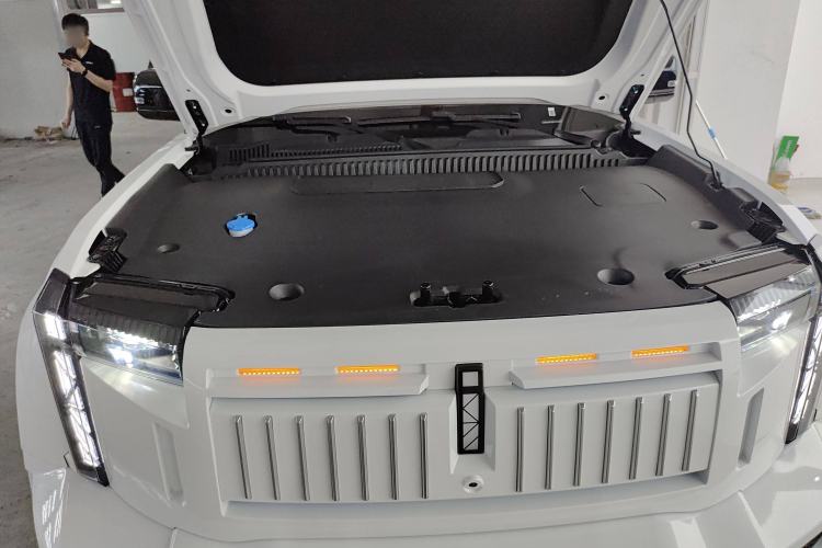 Used iCAR 03 2024 472km Four-Wheel Drive Long-Range Intelligent Advanced Version Engine Bay
