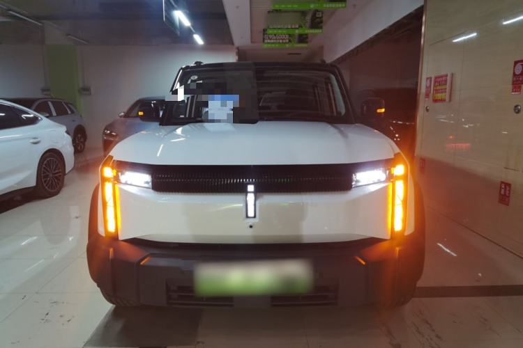 Used iCAR 03 2024 401km Range Two-Wheel Drive Standard Yuechao Version Exterior 1