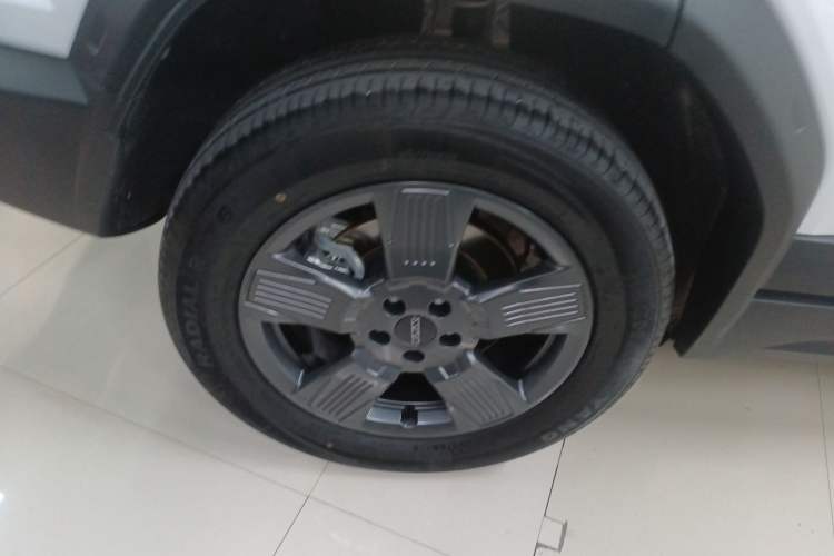 Used iCAR 03 2024 401km Two-Wheel Drive Standard Advanced Version Exterior 2
