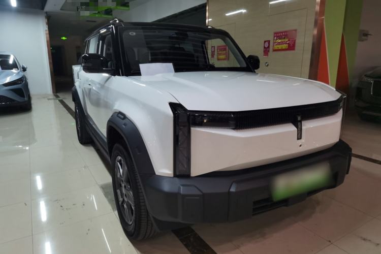 Used iCAR 03 2024 401km Range Two-Wheel Drive Standard Yuechao Version Exterior 2