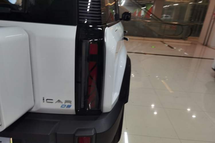 Used iCAR 03 2024 401km Range Two-Wheel Drive Standard Yuechao Version Exterior 6