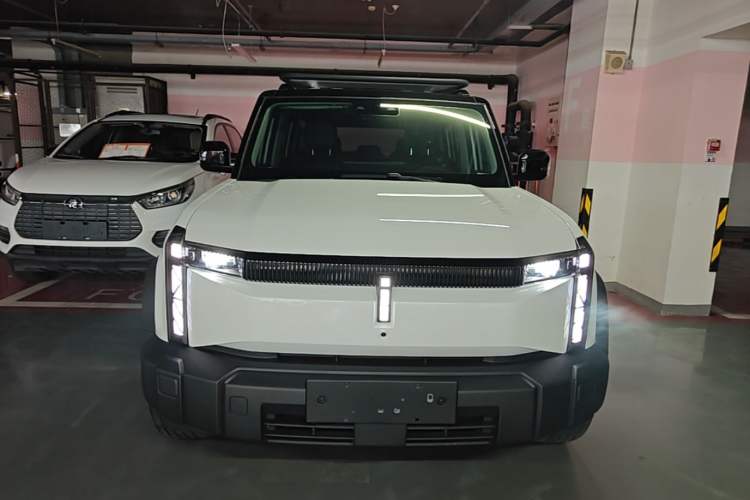 Used iCAR 03 2024 501km Four-wheel Drive Long-range Intelligent Driving Edition Front