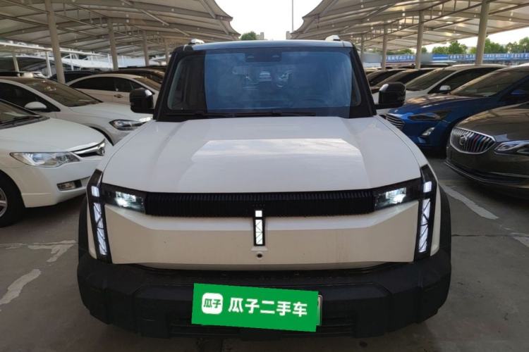 Used iCAR 03 2024 501km Four-wheel Drive Long-Range Advanced Version Front