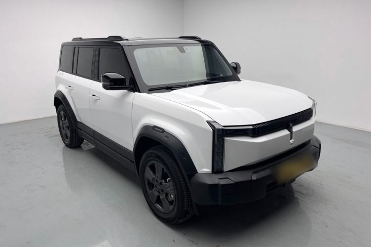 Used iCAR 03 2024 401km Two-Wheel Drive Standard Advanced Version Front Right 45 Deg