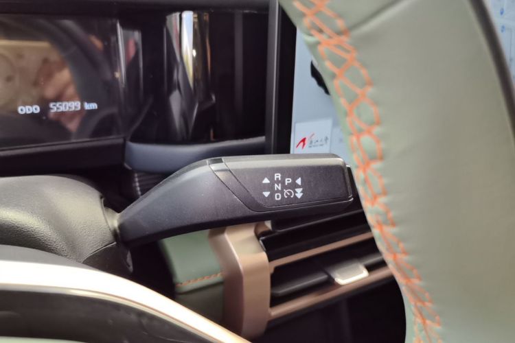 Used iCAR 03 2024 401km Range Two-Wheel Drive Standard Yuechao Version Gear Lever