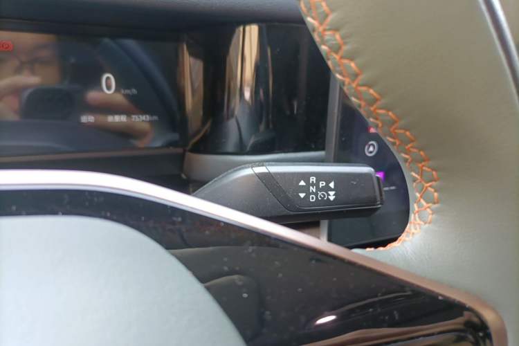 Used iCAR 03 2024 472km Four-Wheel Drive Long-Range Version Gear Lever