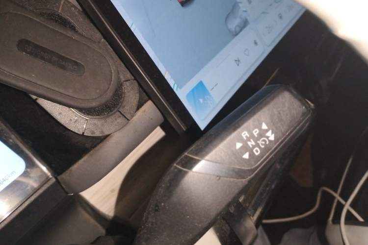 Used iCAR 03 2024 472km Four-Wheel Drive Long-Range Intelligent Advanced Version Gear Lever