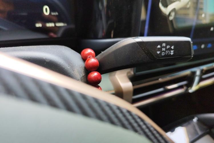 Used iCAR 03 2024 501km Four-wheel Drive Long-Range Advanced Version Gear Lever