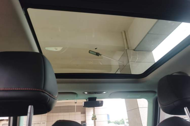 Used iCAR 03 2024 472km Four-Wheel Drive Long-Range Version Headliner