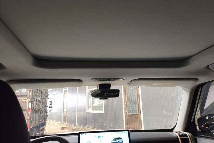 Used iCAR 03 2024 501km Two-Wheel Drive Long-Range Version Headliner