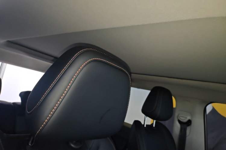 Used iCAR 03 2024 472km Four-Wheel Drive Long-Range Version Headliner