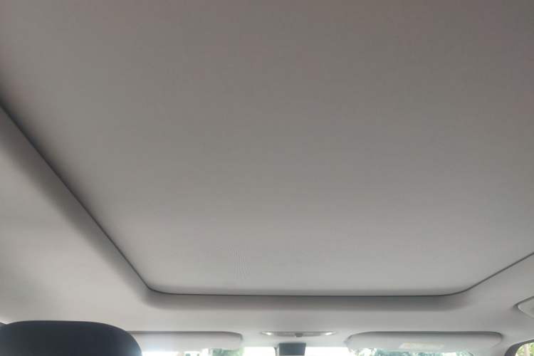 Used iCAR 03 2024 501km Two-Wheel Drive Long-Range Version Headliner
