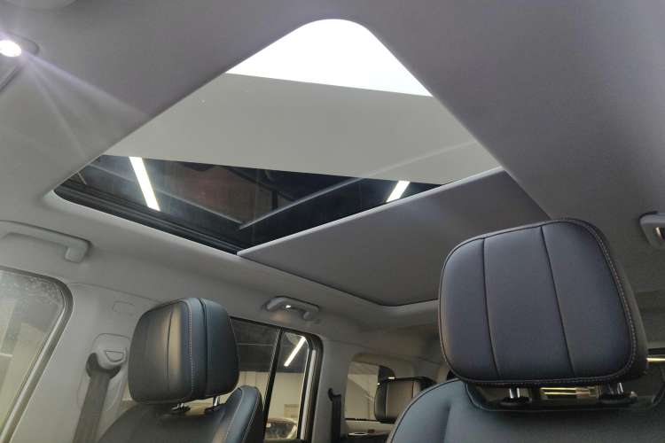 Used iCAR 03 2024 501km Two-Wheel Drive Long-Range Version Headliner
