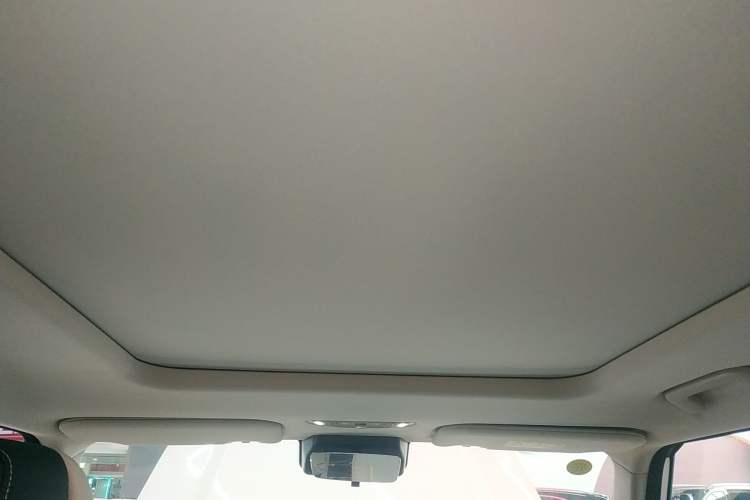 Used iCAR 03 2024 472km Four-Wheel Drive Long-Range Intelligent Advanced Version Headliner
