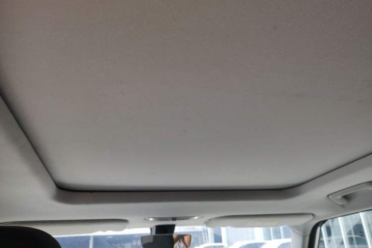 Used iCAR 03 2024 401km Two-Wheel Drive Standard Advanced Version Headliner