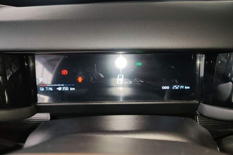 Used iCAR 03 2024 501km Two-Wheel Drive Long-Range Version Instrument Cluster