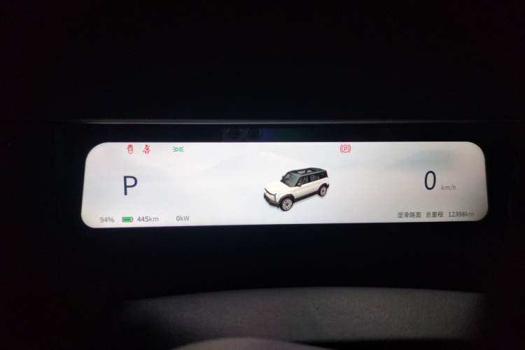 Used iCAR 03 2024 472km Four-Wheel Drive Long-Range Version Instrument Cluster
