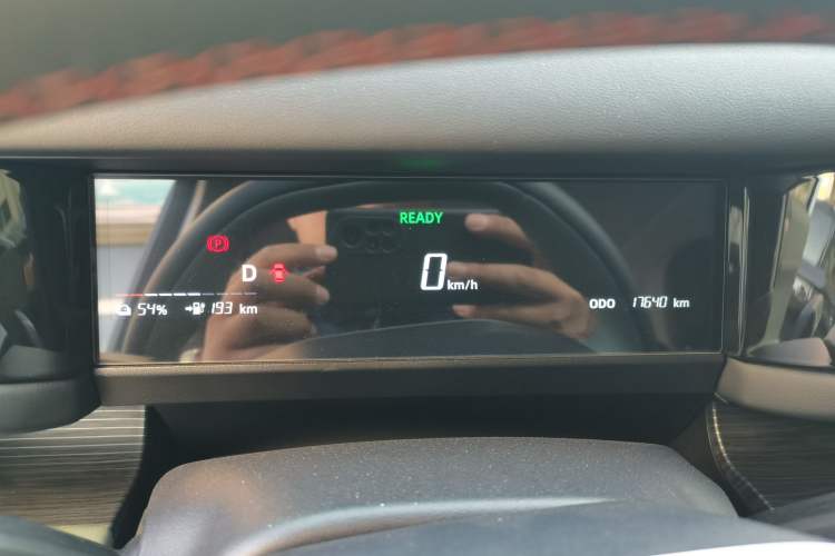 Used iCAR 03 2024 401km Two-Wheel Drive Standard Advanced Version Instrument Cluster