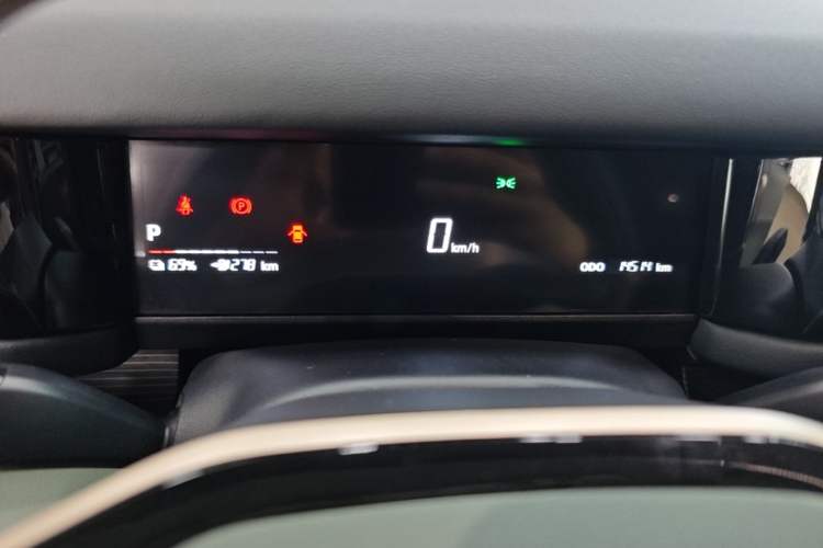 Used iCAR 03 2024 401km Two-Wheel Drive Standard Advanced Version Instrument Cluster