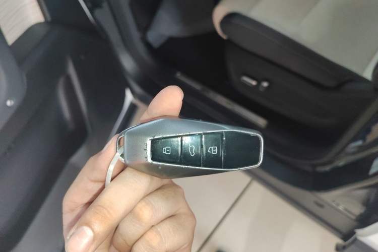 Used iCAR 03 2024 472km Four-Wheel Drive Long-Range Intelligent Advanced Version Interior 1