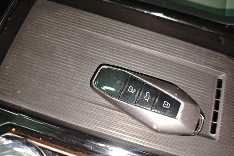 Used iCAR 03 2024 472km Four-Wheel Drive Long-Range Version Interior 1