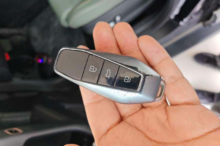 Used iCAR 03 2024 501km Two-Wheel Drive Long-Range Yuechao Edition Interior 1