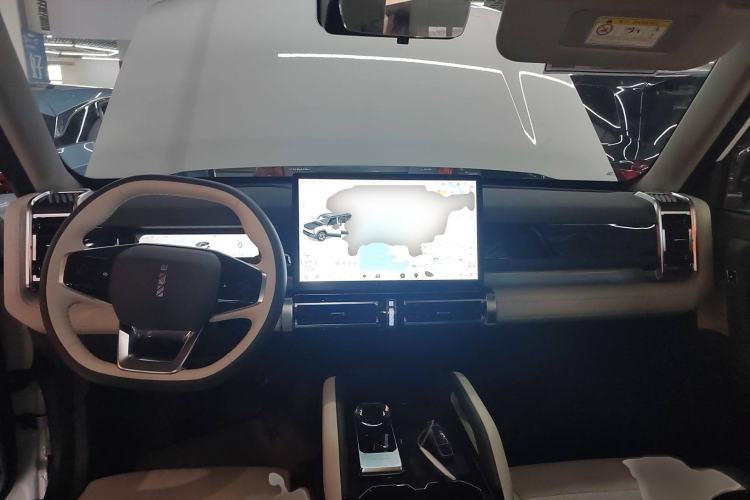 Used iCAR 03 2024 472km Four-Wheel Drive Long-Range Intelligent Advanced Version Interior 2