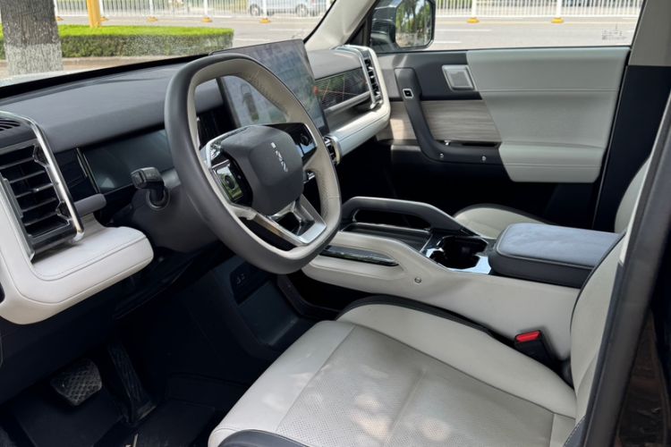 Used iCAR 03 2024 501km Two-Wheel Drive Long-Range Version Interior 3