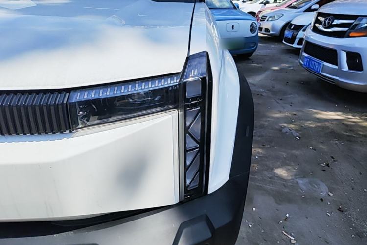 Used iCAR 03 2024 501km Two-Wheel Drive Long-Range Version Left Front Headlight