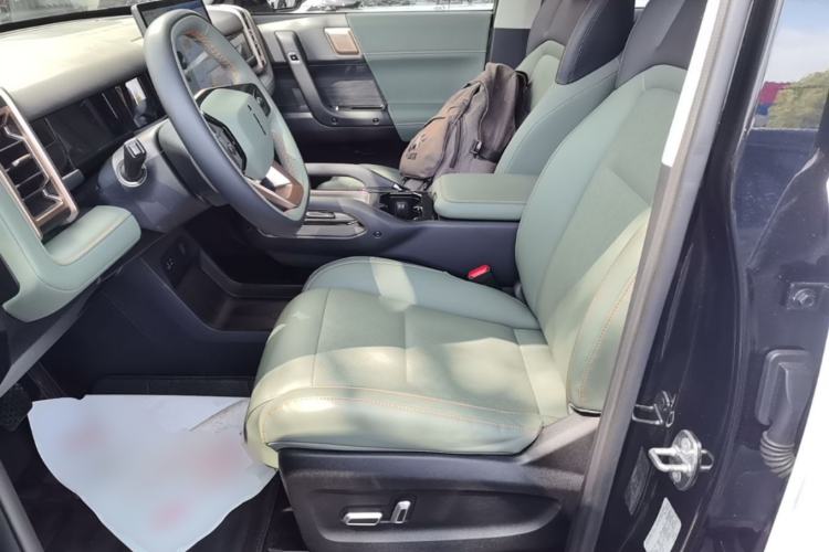 Used iCAR 03 2024 401km Range Two-Wheel Drive Standard Yuechao Version Left Front Seat