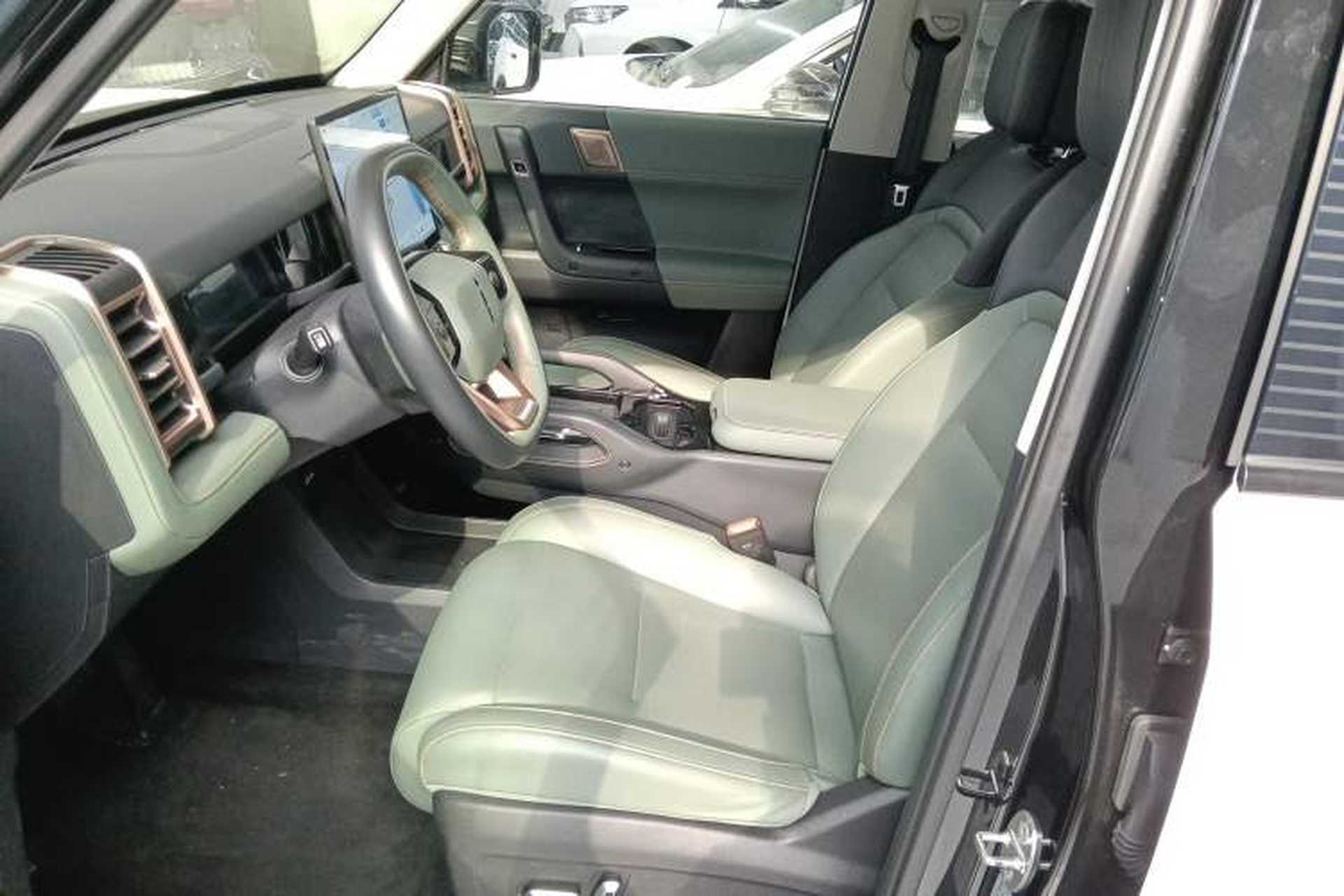 Used iCAR 03 2024 472km Four-Wheel Drive Long-Range Intelligent Advanced Version Left Front Seat