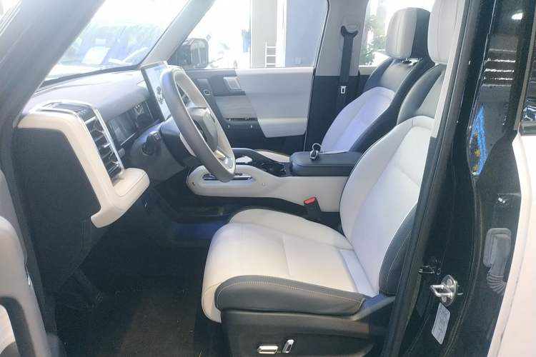 Used iCAR 03 2024 472km Four-Wheel Drive Long-Range Intelligent Advanced Version Left Front Seat