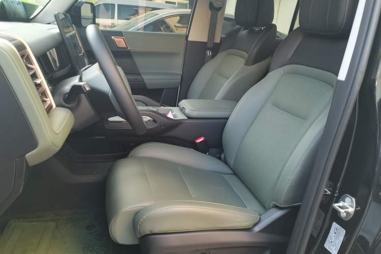 Used iCAR 03 2024 401km Two-Wheel Drive Standard Advanced Version Left Front Seat
