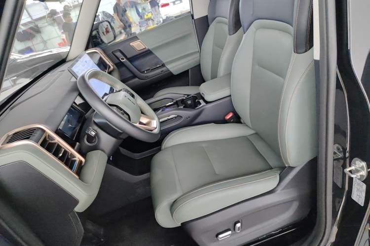 Used iCAR 03 2024 472km Four-Wheel Drive Long-Range Intelligent Advanced Version Left Front Seat
