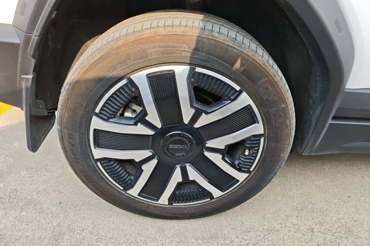 Used iCAR 03 2024 472km Four-Wheel Drive Long-Range Version Left Front Wheel Hub