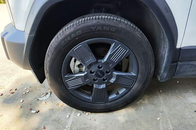 Used iCAR 03 2024 501km Two-Wheel Drive Long-Range Version Left Front Wheel Hub