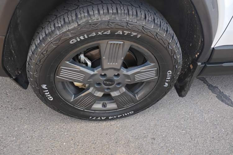 Used iCAR 03 2024 472km Four-Wheel Drive Long-Range Version Left Front Wheel Hub