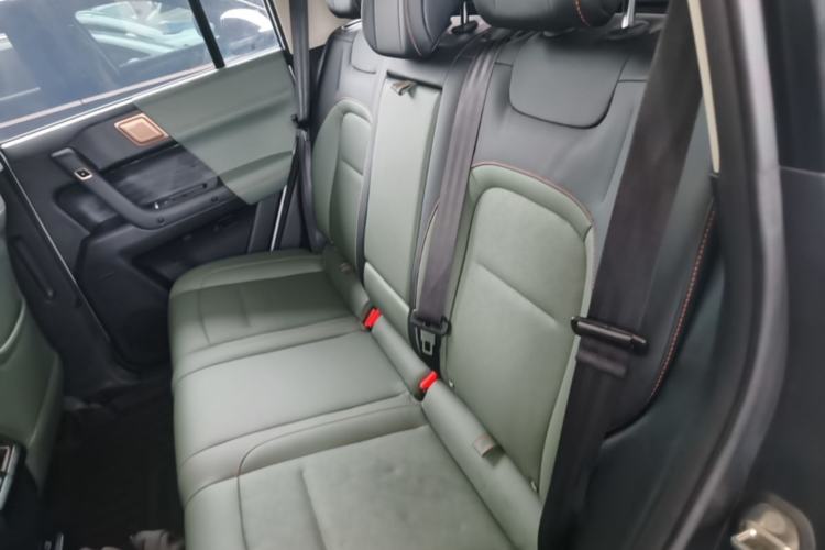 Used iCAR 03 2024 472km Four-Wheel Drive Long-Range Version Left Rear Seat