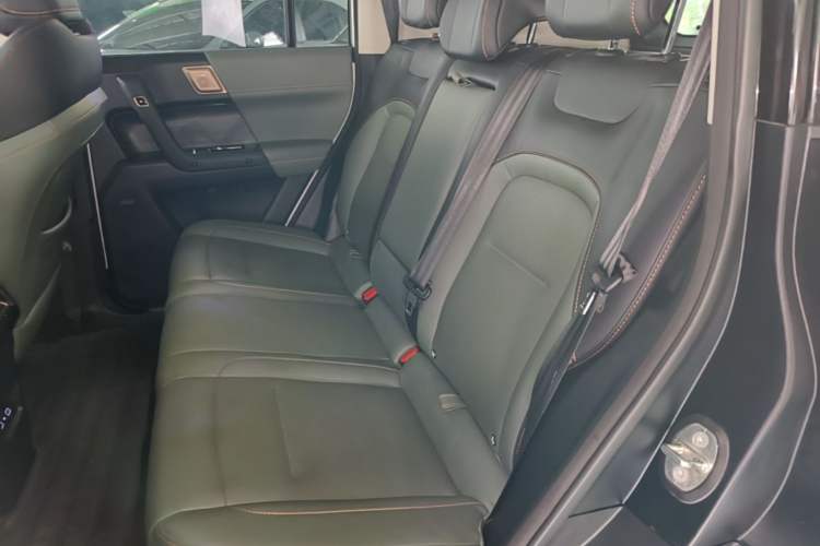 Used iCAR 03 2024 401km Two-Wheel Drive Standard Advanced Version Left Rear Seat