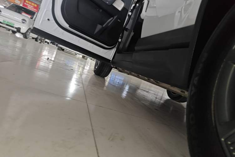 Used iCAR 03 2024 501km Two-Wheel Drive Long-Range Version Left Side Sill